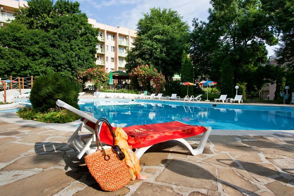 Ljuljak Hotel Золотые Пески Экстерьер фото